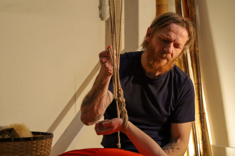 Shibari – Intro to suspensions